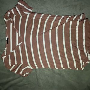 muave and white dress v-neck shirt